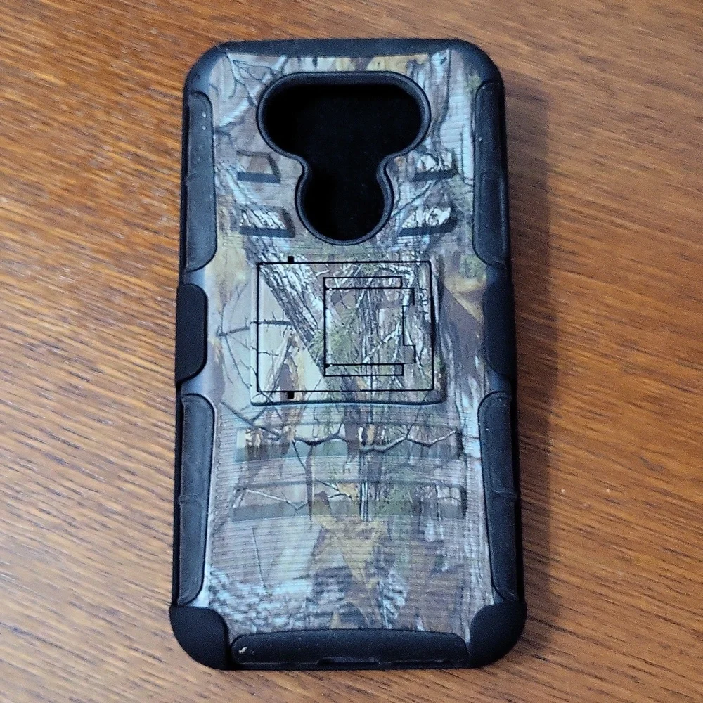 Phone case for LG phones, camo